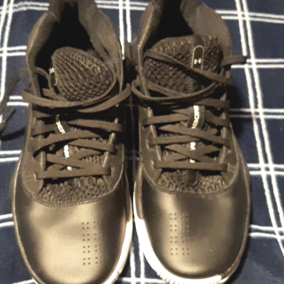 Under Armour Other - Under Armour high ankle tennis shoes